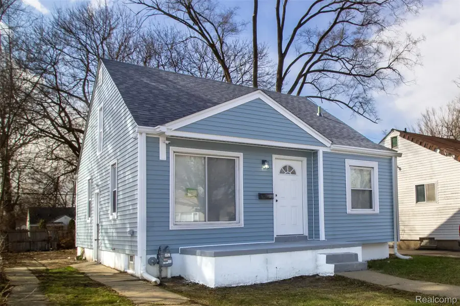 19341 Oakfield Street, Detroit, MI 48235 - #2