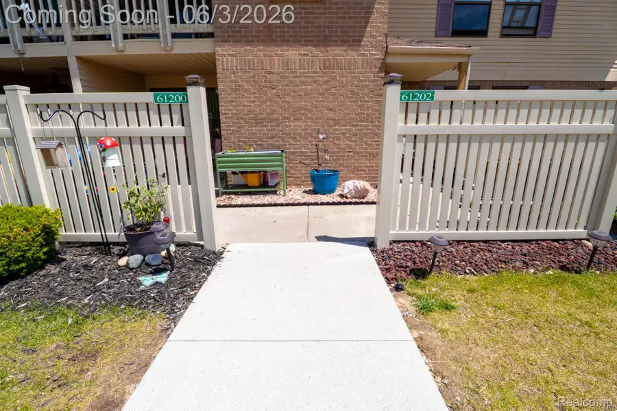 61200 Greenwood Drive, South Lyon, MI 48178 - #2