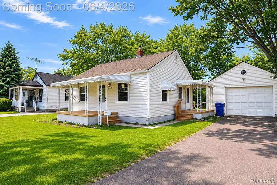 24895 Marigold Avenue, Warren, MI 48089 - #2