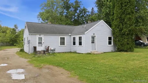 3006 Lansing Avenue, Jackson, MI 49202