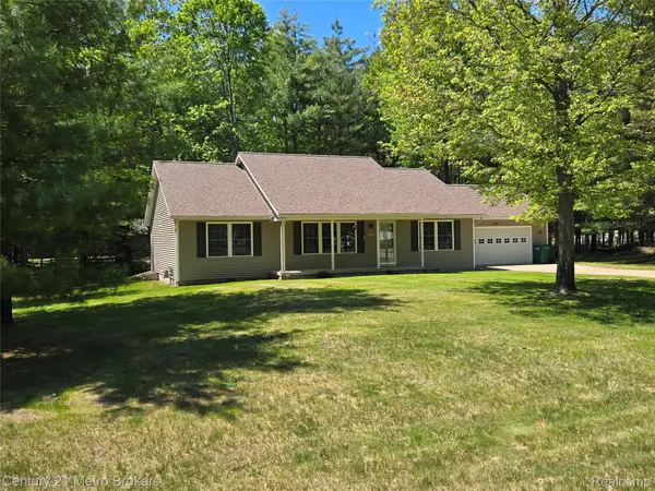 101 Swift Deer Trail, Prudenville, MI 48651