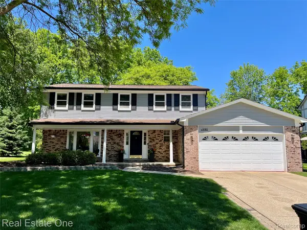 3182 Baypoint Drive, RochesterHills, MI 48309