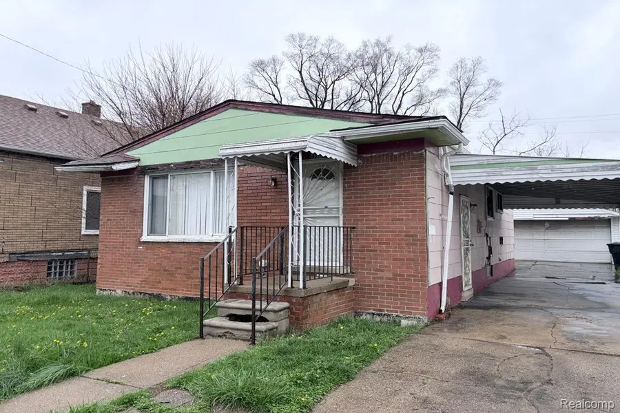 9377 Bessemore Street, Detroit, MI 48213 - #2