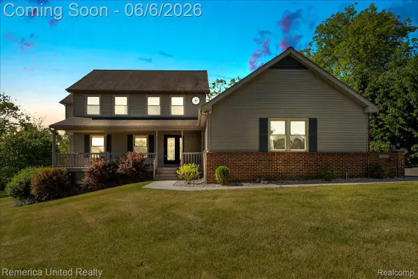 6503 Mountview, Brighton, MI 48116