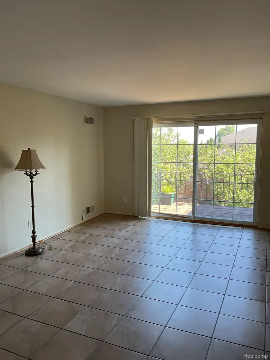 6103 Orchard Lake Road #203, West Bloomfield, MI 48322 - #3