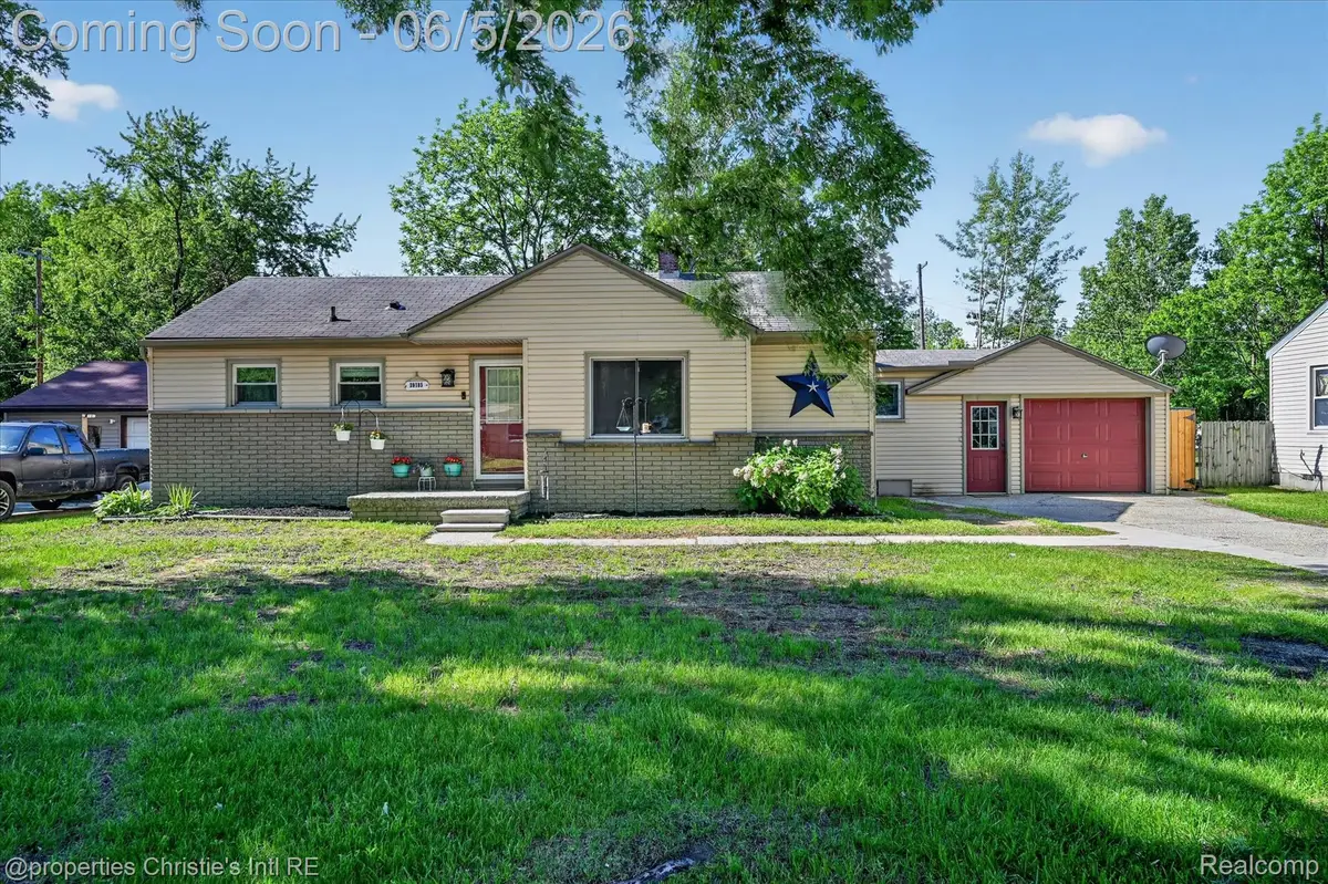39185 Chase Street, Romulus, MI 48174 - #1