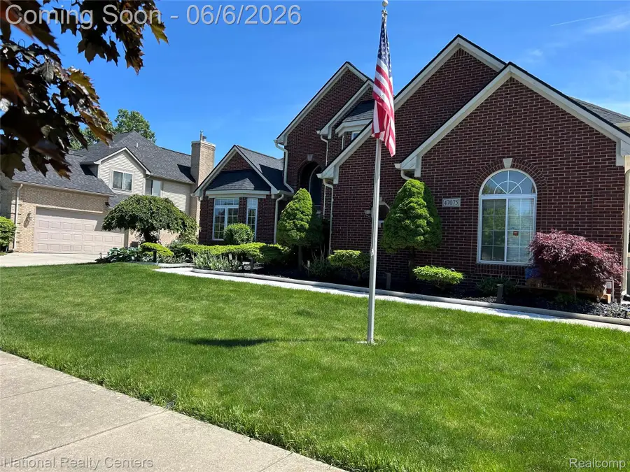 47075 Hidden River Circle S, Canton, MI 48188 - #2