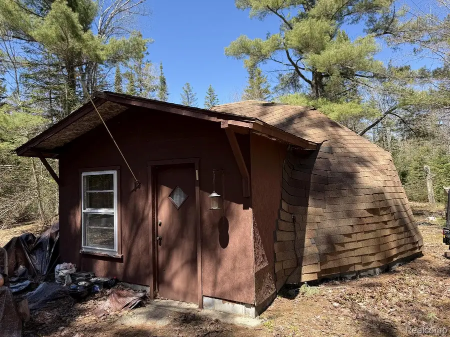 9718 W Black River Road, Naubinway, MI 49762 - #3