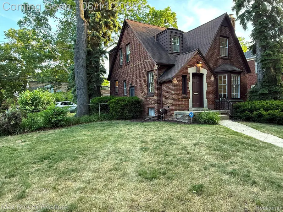 14 Fairwood Boulevard, Pleasant Ridge, MI 48069 - #2