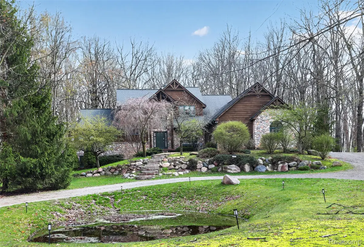 1960 Eastons Trail, Highland, MI 48357 - #1