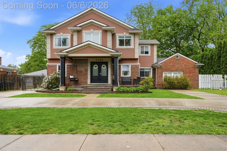 7723 Hazelton Street, Dearborn Heights, MI 48127 - #2