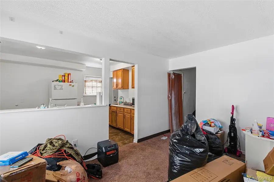 6075 Ashton Avenue, Detroit, MI 48228 - #3