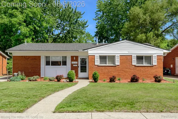 35748 Rolf Street, Westland, MI 48186