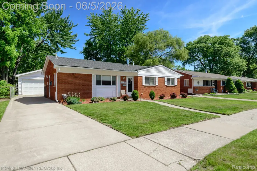 35748 Rolf Street, Westland, MI 48186 - #2