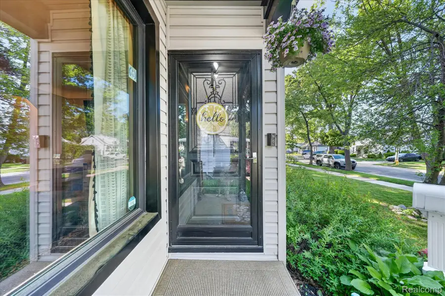 22729 Cleveland Street, Dearborn, MI 48124 - #3