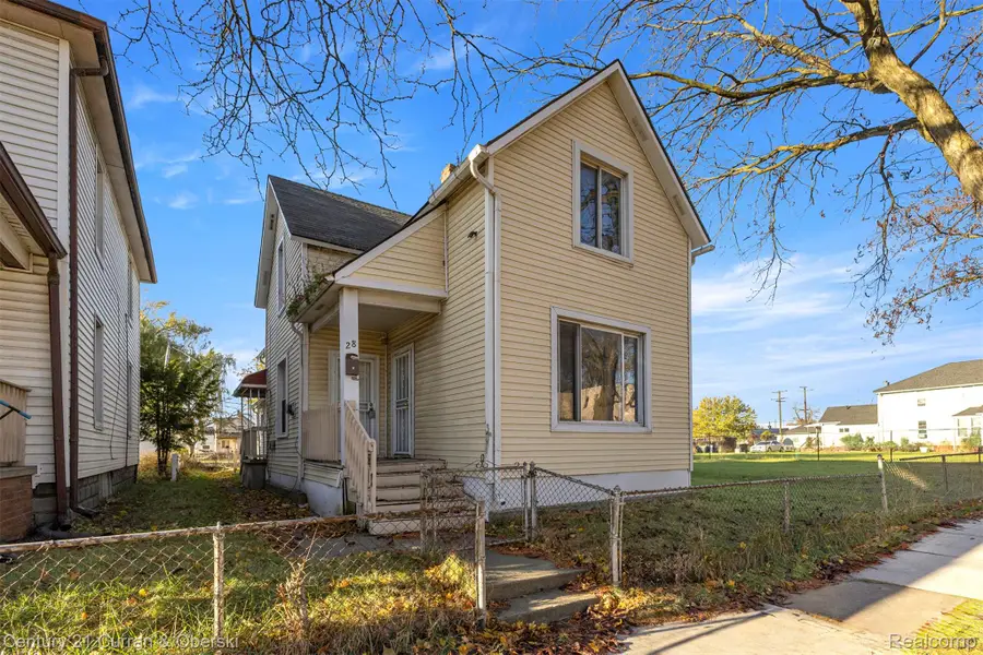 28 E James Street, River Rouge, MI 48218 - #2