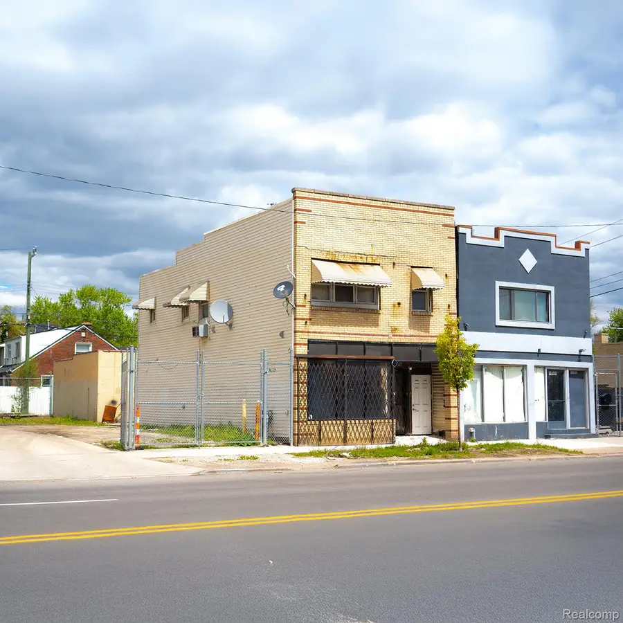 19510 W Warren Avenue, Detroit, MI 48228 - #2