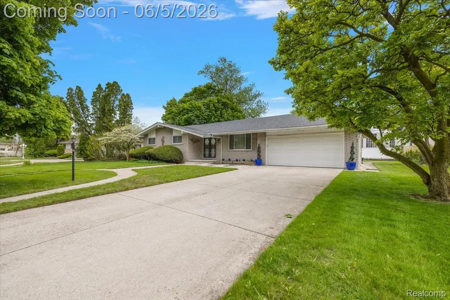 17141 Westhampton Road, Southfield, MI 48075 - #2