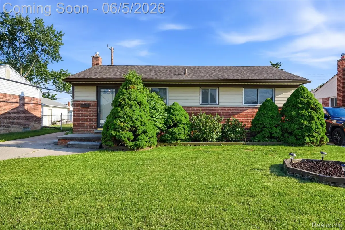 17968 Summer Lane S, Fraser, MI 48026 - #1