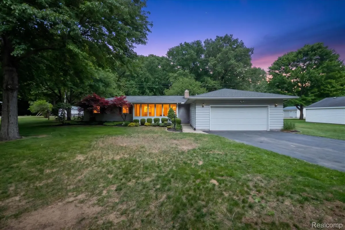 2083 Wells Road, Dundee, MI 48131 - #1