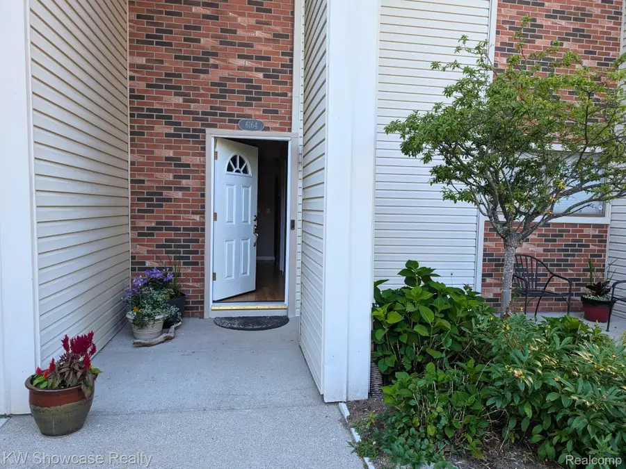 6164 Palomino Court #4, West Bloomfield, MI 48322 - #2
