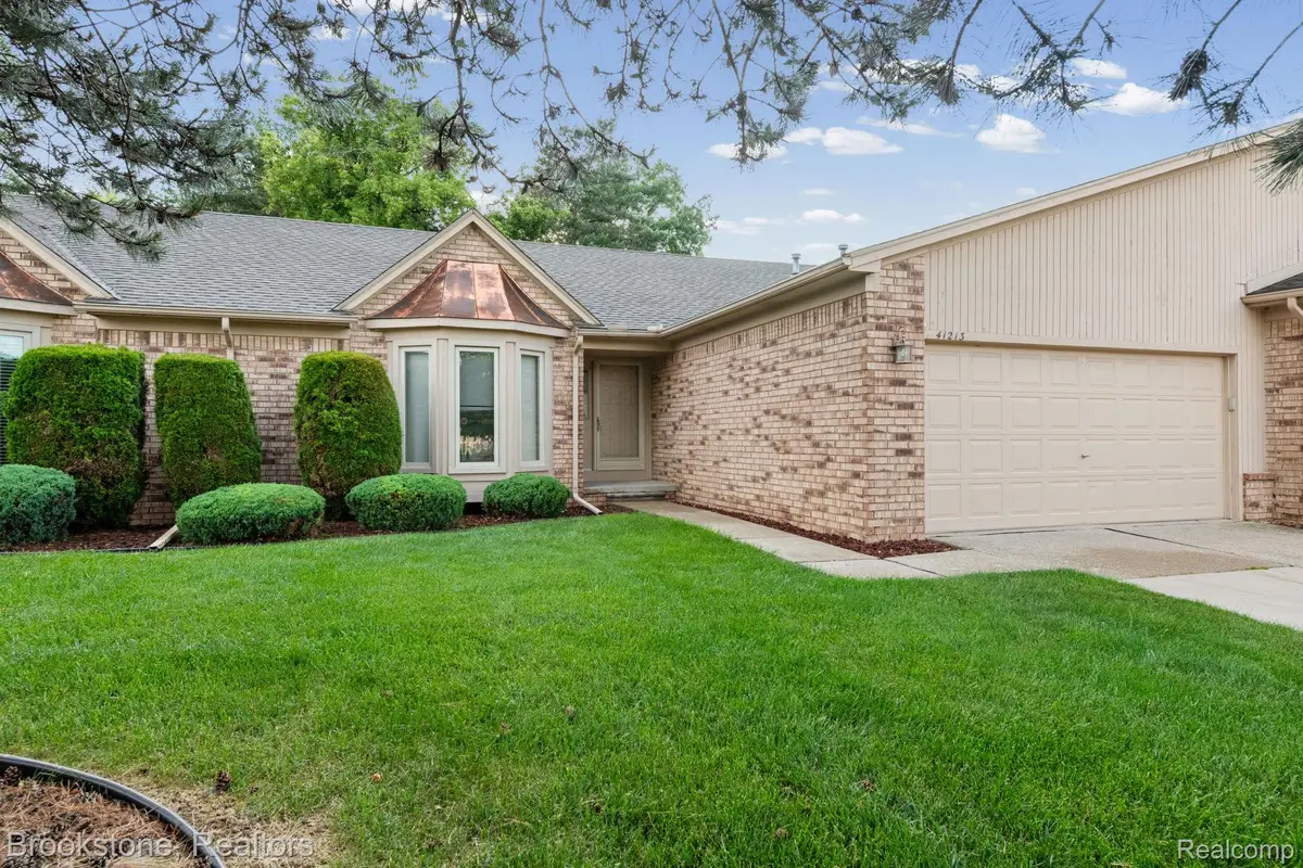 41213 Whispering Oaks Drive #19, Clinton, MI 48038 - #1