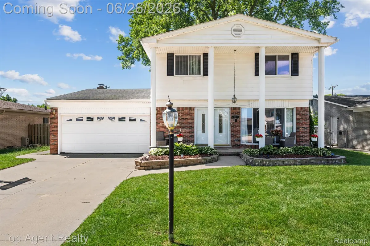 11134 Fairway Drive, Sterling Heights, MI 48312 - #1
