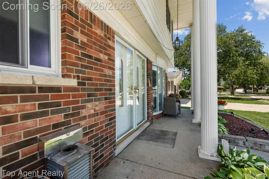 11134 Fairway Drive, Sterling Heights, MI 48312 - #3