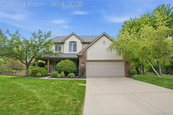 8605 Vista Court, Westland, MI 48185