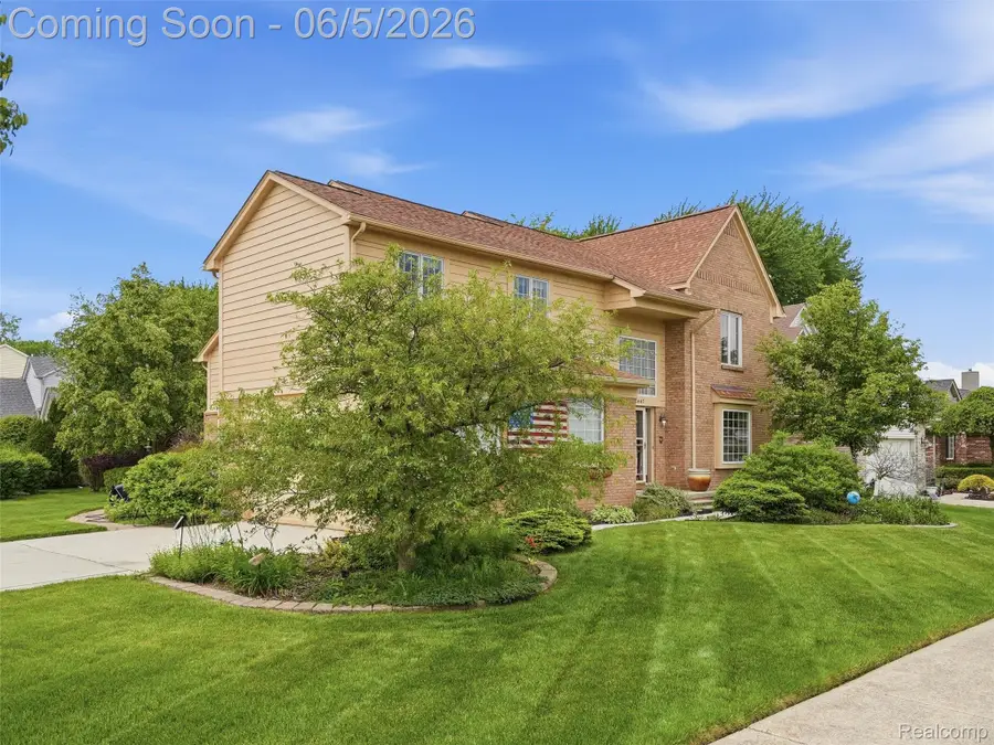 42447 Sheridan Drive, Clinton, MI 48038 - #3