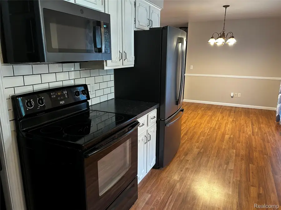 5440 Deland Road, Flushing, MI 48433 - #3