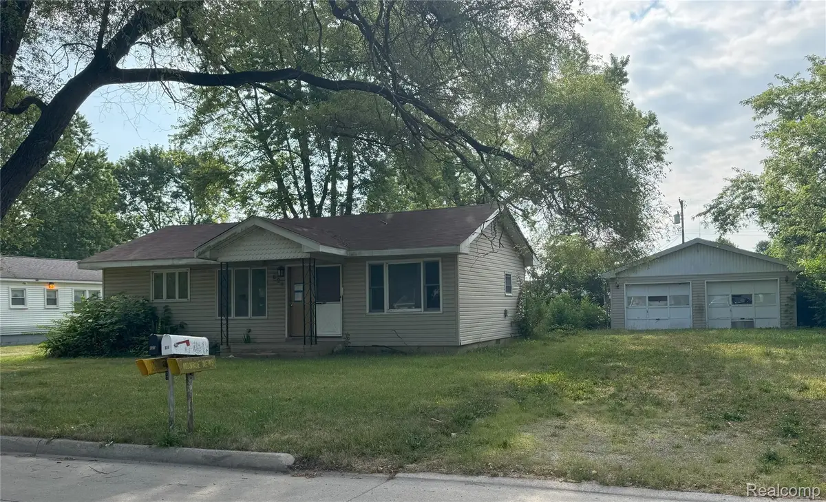 824 Harbor Avenue, Monroe, MI 48162 - #1