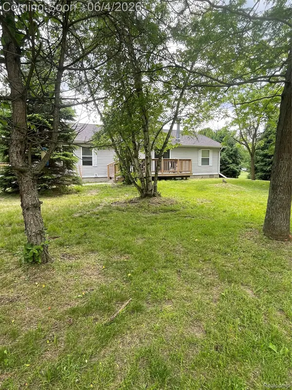 48261 Roy Court, Belleville, MI 48111