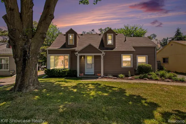 141 Kissane Avenue, Brighton, MI 48116