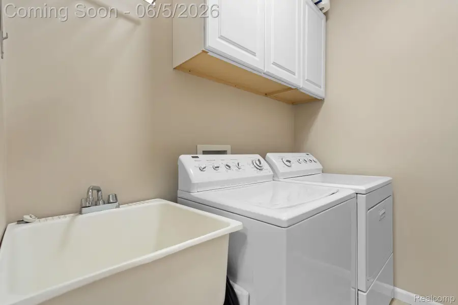 423 Patriot Street, Canton, MI 48188 - #3