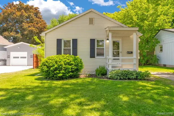 2720 Walnut Street, PortHuron, MI 48060