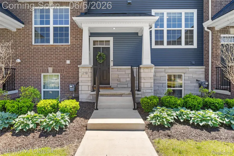219 S Sydney Court, Plymouth, MI 48170 - #2