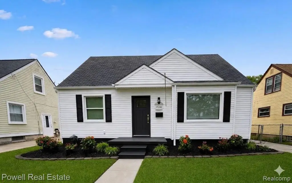 25246 Hayes Road, Roseville, MI 48066 - #1
