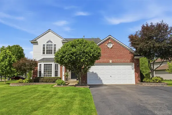 6263 Shadetree Court, Howell, MI 48843