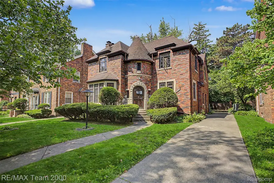 18085 Warrington Drive, Detroit, MI 48221 - #2