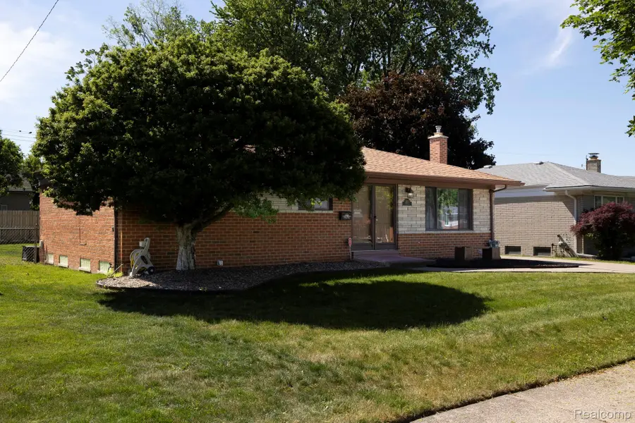 31017 Regal Drive, Warren, MI 48088 - #3