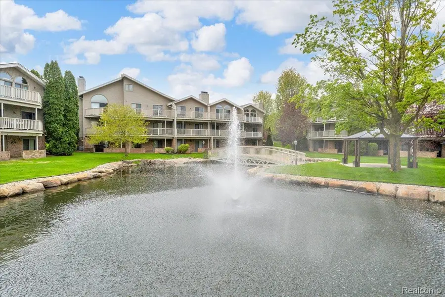 21096 Boulder Circle, Northville, MI 48167 - #2