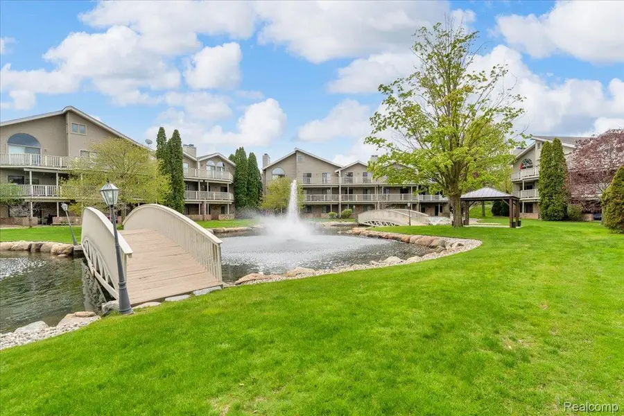 21096 Boulder Circle, Northville, MI 48167 - #3