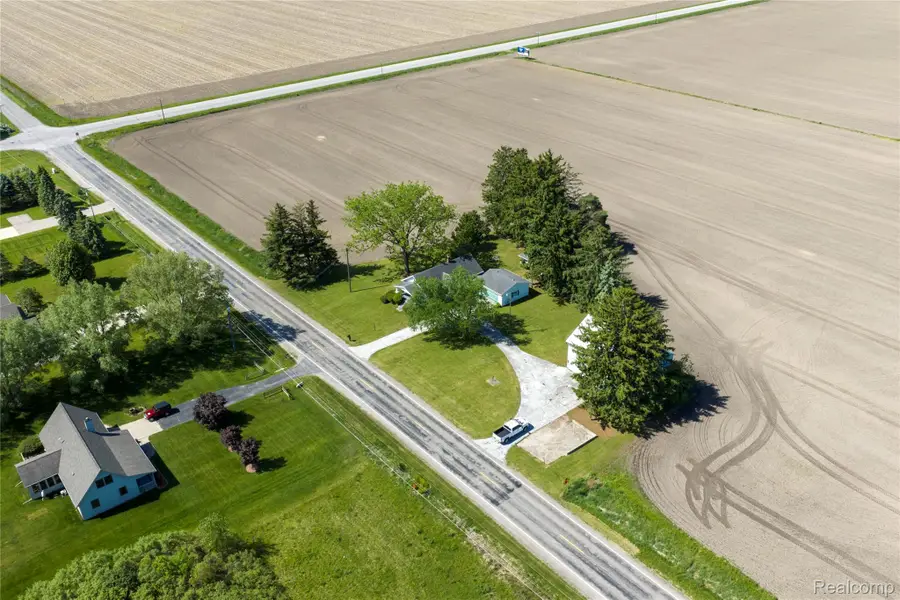2900 S Miller Road, Saginaw, MI 48609 - #3