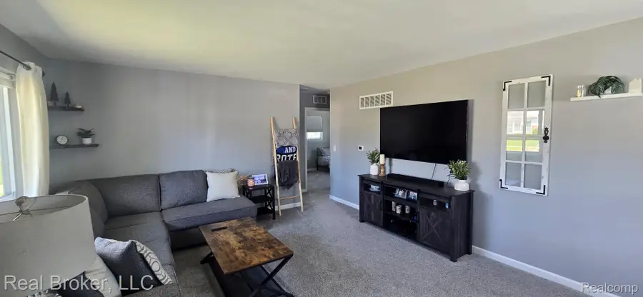 29521 Florence Street, Garden City, MI 48135 - #2