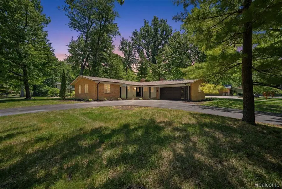 3096 Myddleton Drive, Troy, MI 48084 - #2