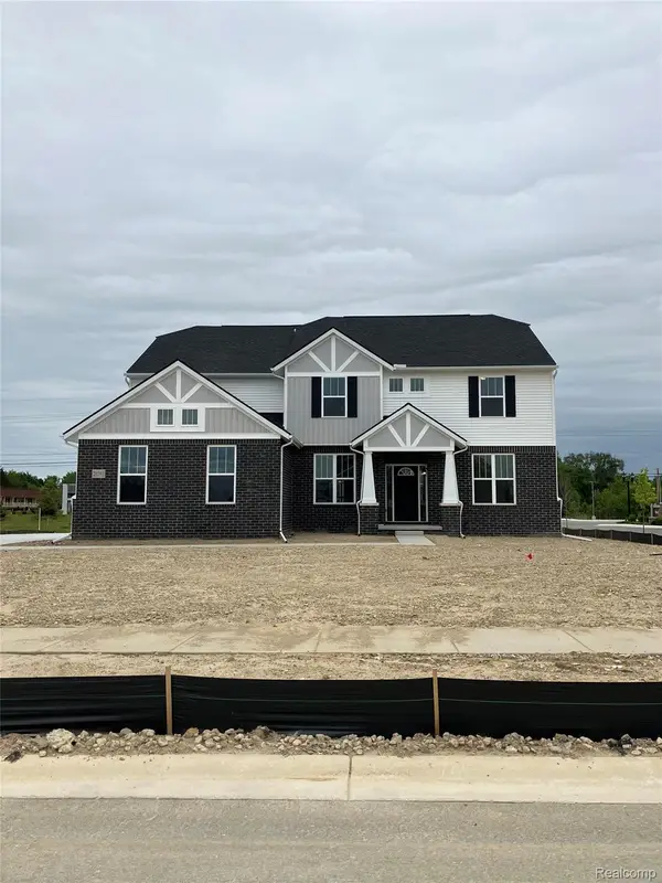26591 Triple Crown Drive, SouthLyon, MI 48178