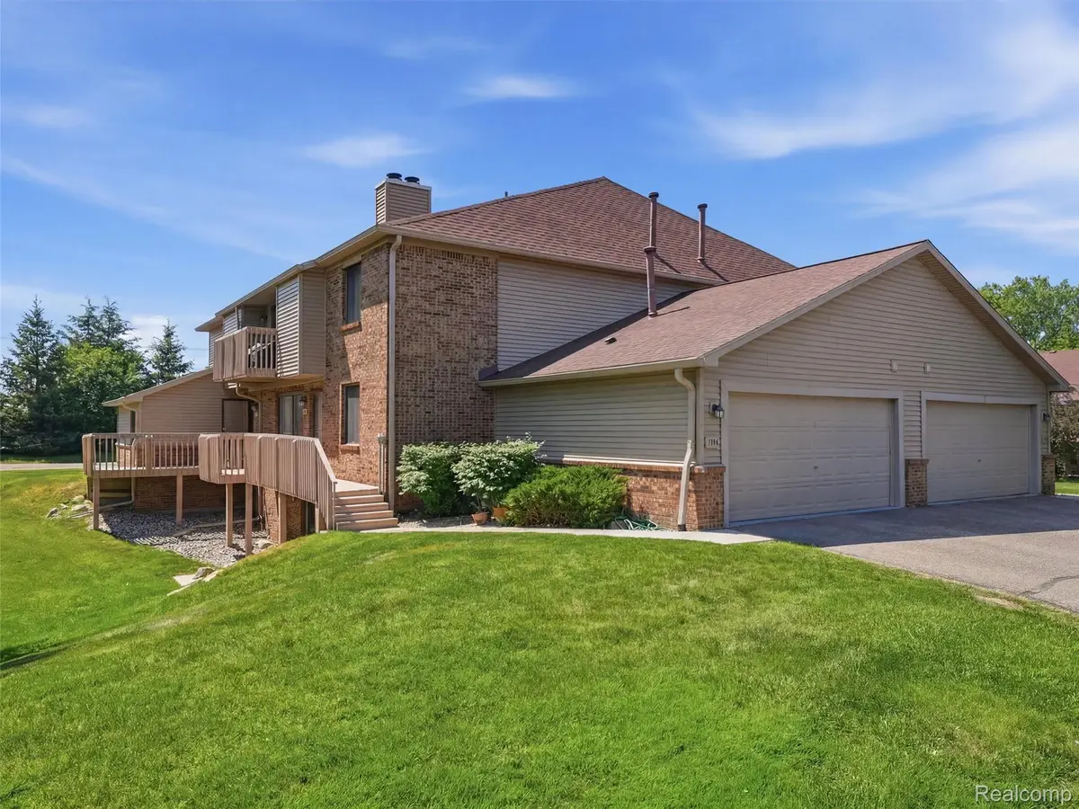 7058 Elmhurst #1, West Bloomfield, MI 48322 - #1