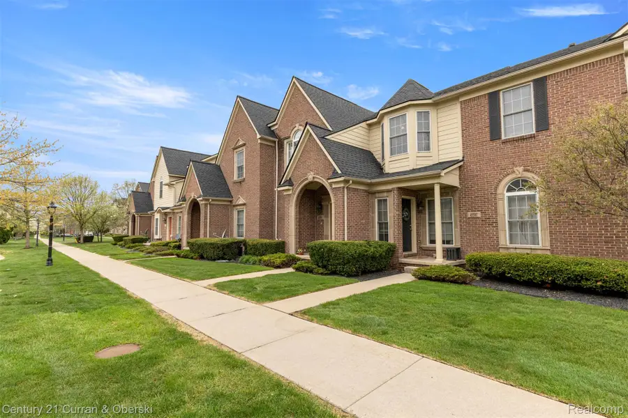 45599 Graystone Ln, Canton, MI 48187 - #2