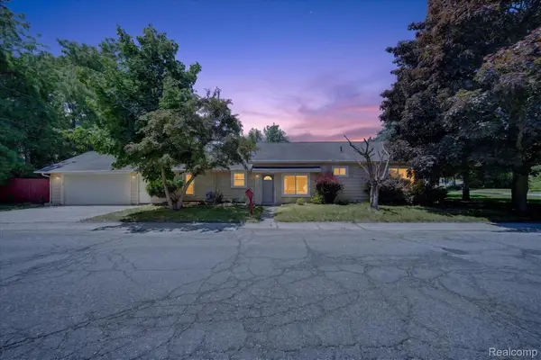 401 W Liberty Street, SouthLyon, MI 48178